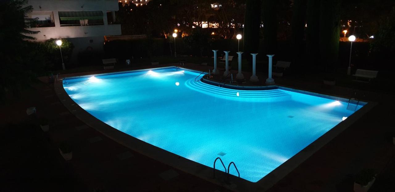Apartment Center Salou Near Port Aventura Buitenkant foto