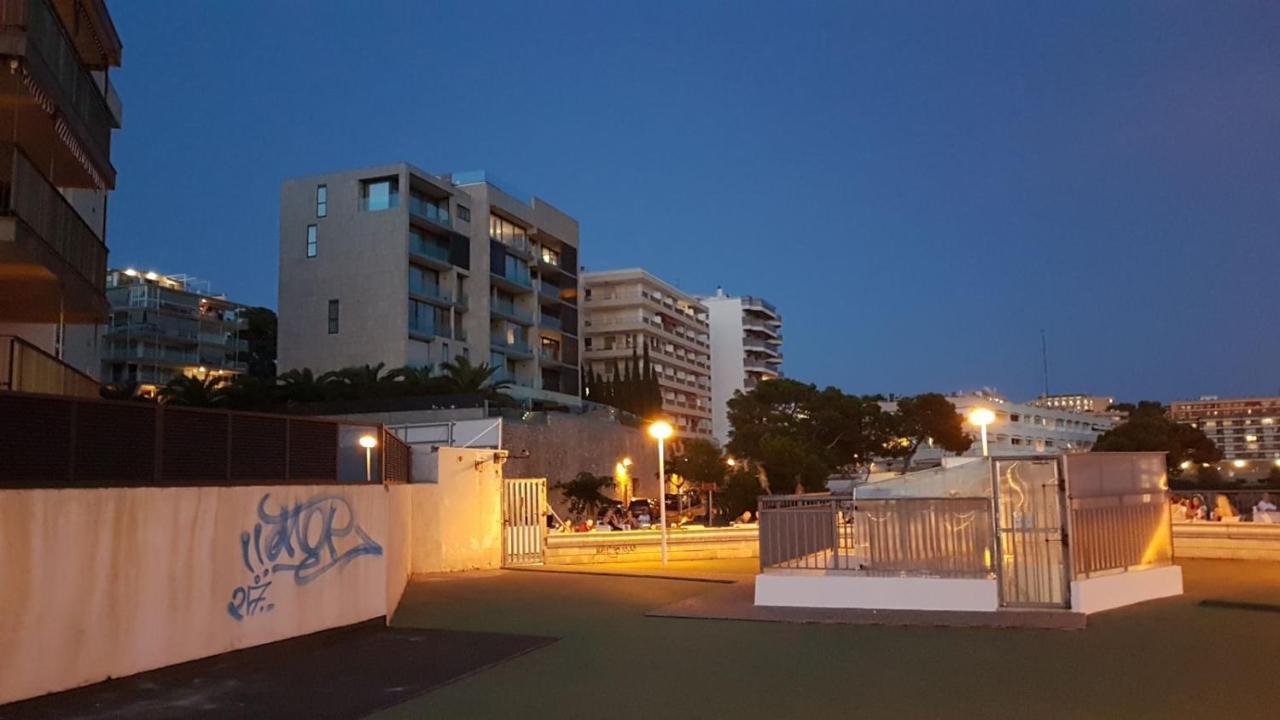 Apartment Center Salou Near Port Aventura Buitenkant foto